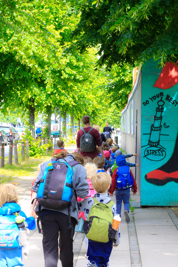 A group of forest school toddlers visit the American Embassy in Copenhagen, Denmark to learn about diplomats and diplomacy.