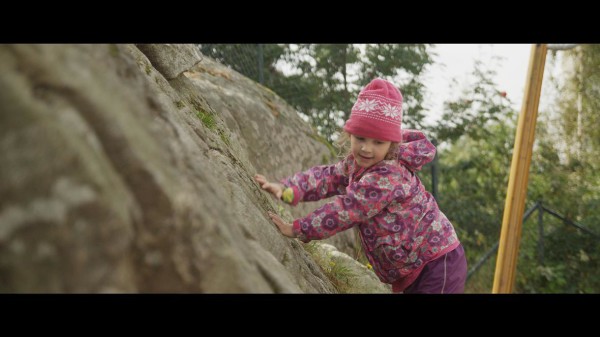 Nature Play, a new film about the benefits of udskole, or outdoor schooling used for toddlers and children across Scandinavia in forest schools, preschools, primary schools and high schools and its positive impact on education.