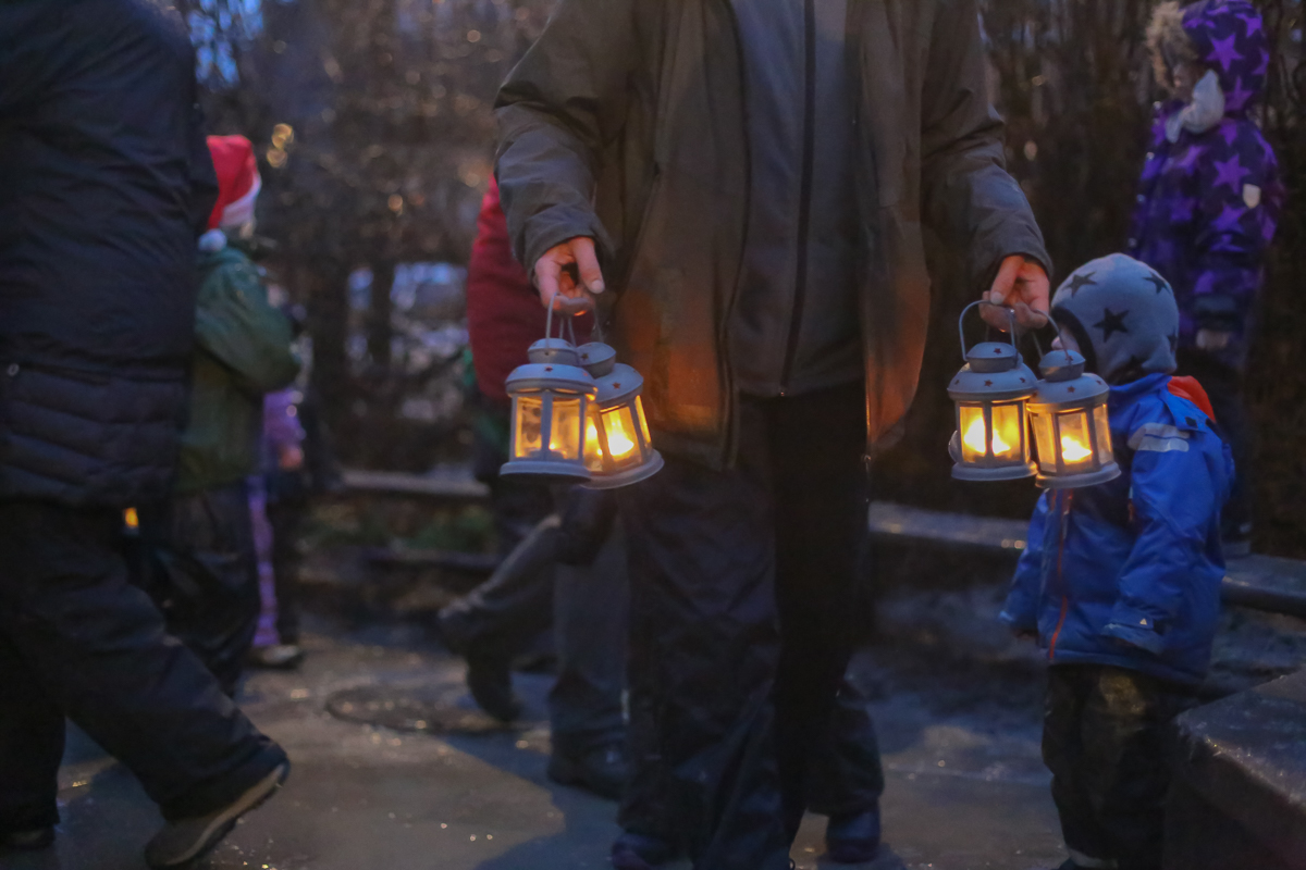 The forest school celebrates the Christmast holidays with plenty of nature and hygge.