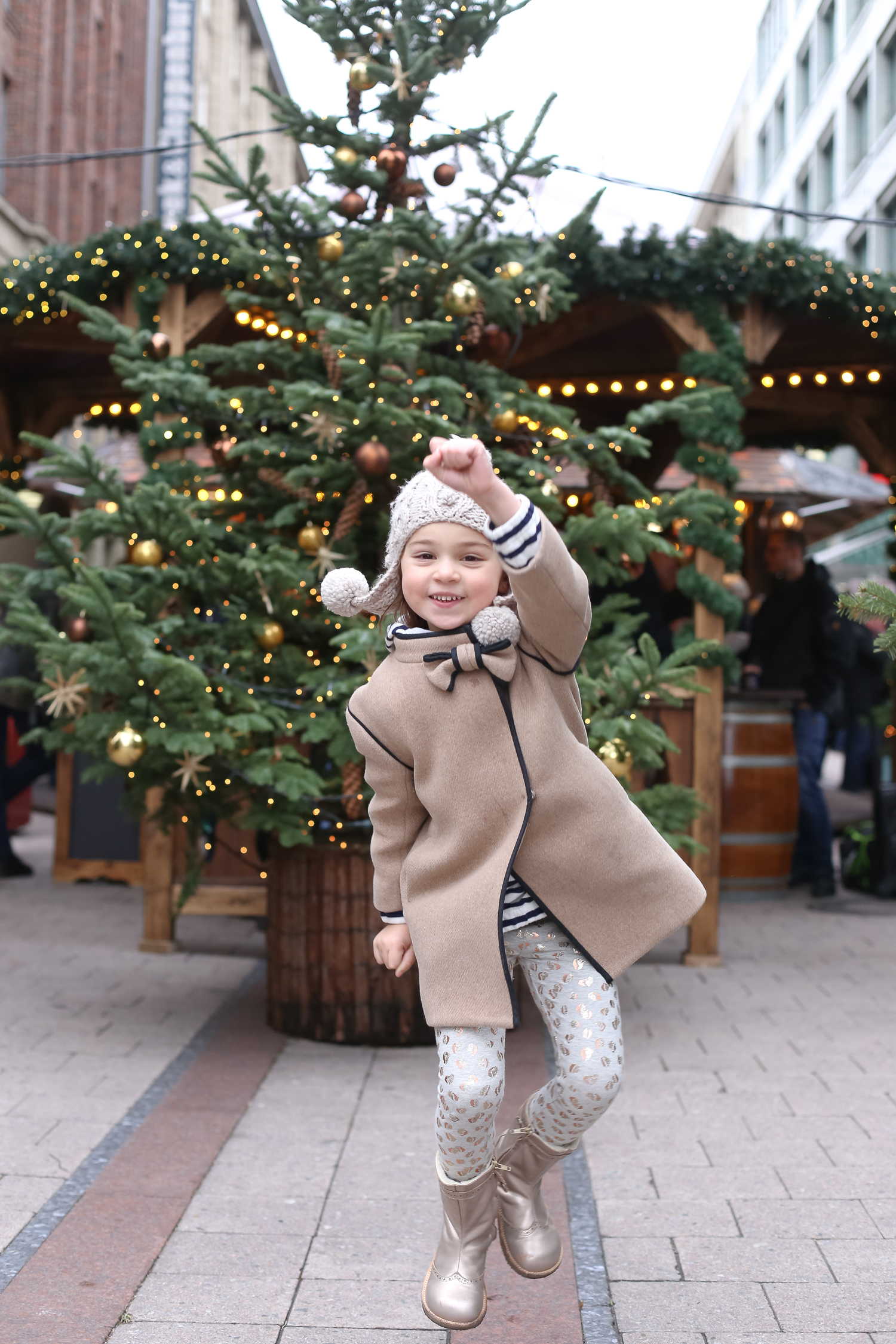 Tips for Visiting Hamburg Christmas Markets-1