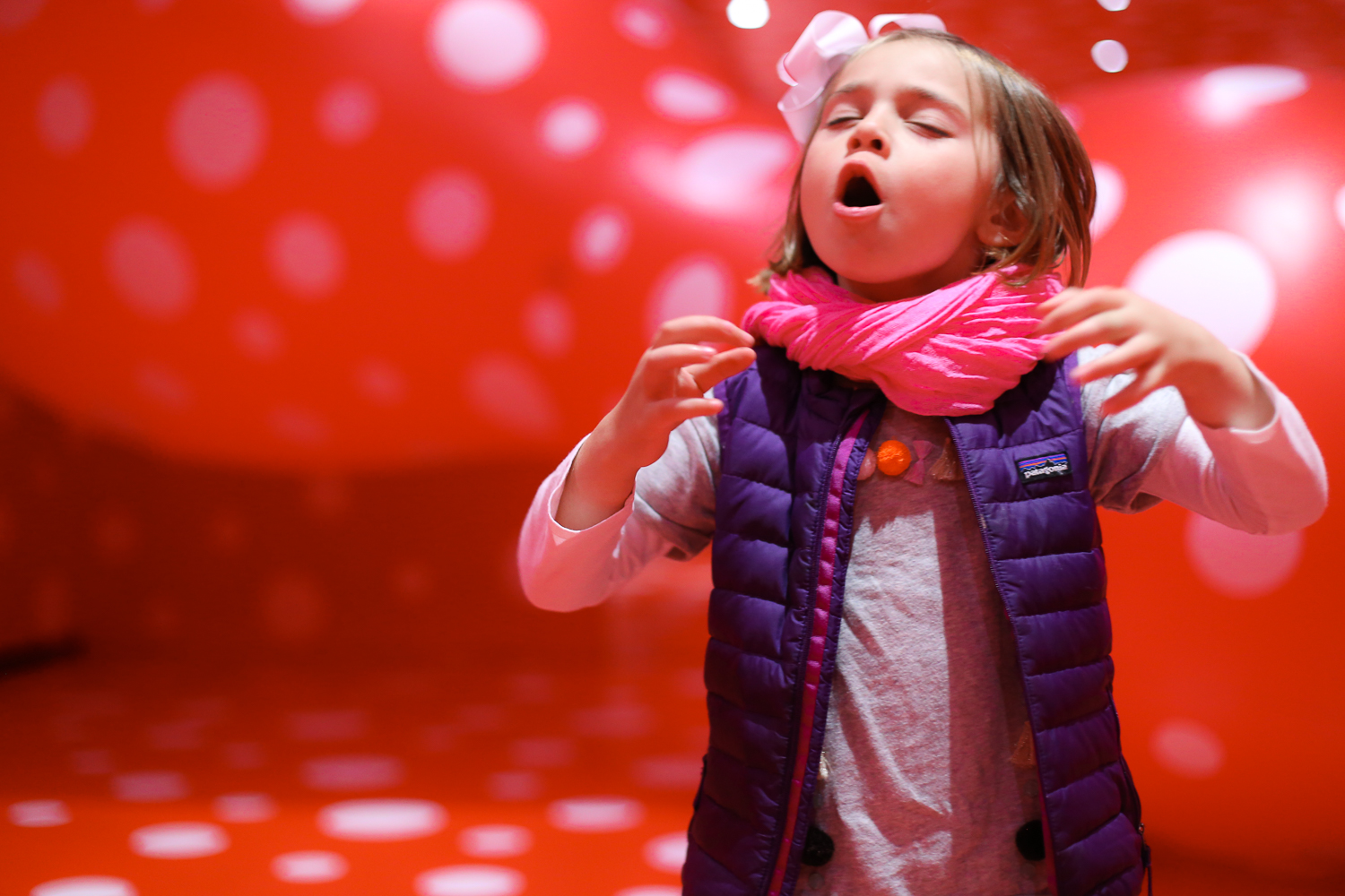 Tips and tricks for visiting the Yayoi Kusama exhibit with children at the Hirshhorn Museum in Washington, DC.